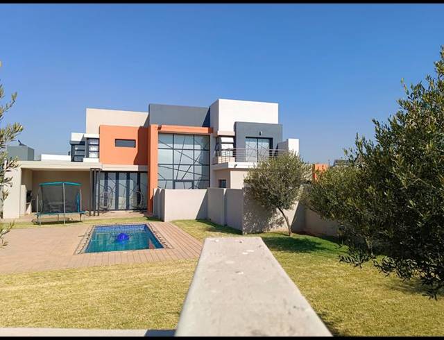 4 BEDROOM HOUSE FOR SALE IN MIDSTREAM RIDGE